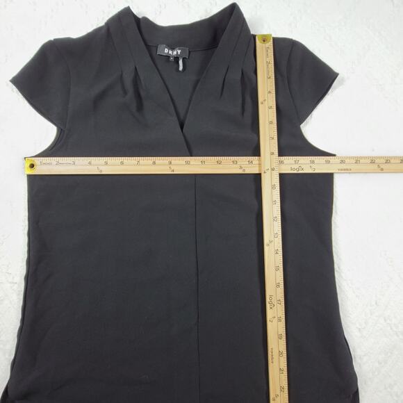 DKNY women's cap sleeve shoulder black blouse Size 6 Dark feminine Goth Office - Picture 5 of 7